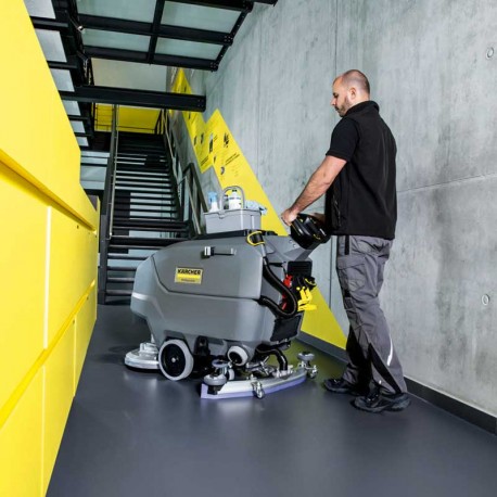 karcher fregadora limpiadora de espacios y oficinas
