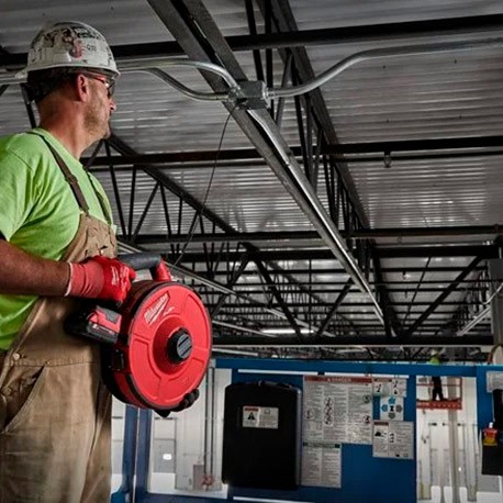 Uso de pasacables 72 metros M18 FPFT-0 a batería Milwaukee.