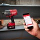 Llave de impacto a batería Milwaukee.