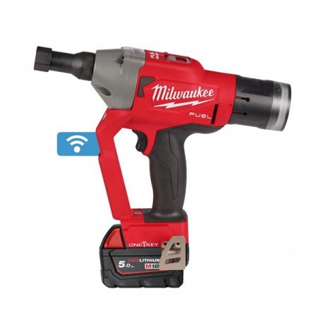Remachadora de pernos a batería Milwaukee M18 ONEFLT-502X