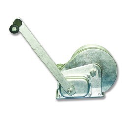 CABESTRANTE DE TRACCIÓN 850 KG CON FRENO AUTOMÁTICO CABLE 6,5 METROS 78-406/4 GAYNER