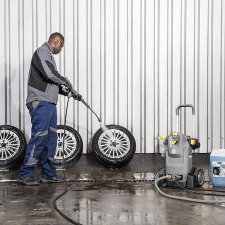 neumáticos karcher limpieza