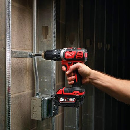 TALADRO PERCUTOR A BATERÍA BPD-0 M18 MILWAUKEE