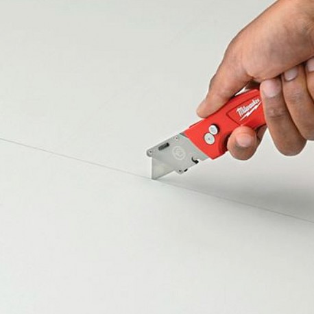 Cutter corte en otro material