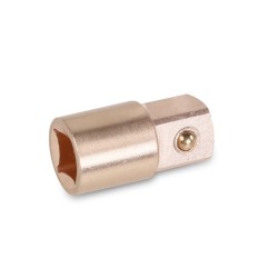 Adaptador con cuadrado hembra 3/8 y macho 1/2, antichispa 911BA/16