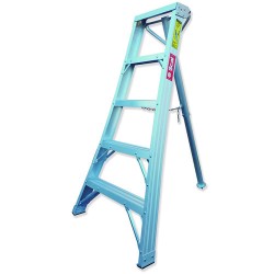 AGRO  Escalera trípode de un acceso